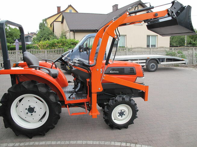 Mini traktorek Kubota KL23 4X4 23KM Ogrodniczy Nowy Ładowacz