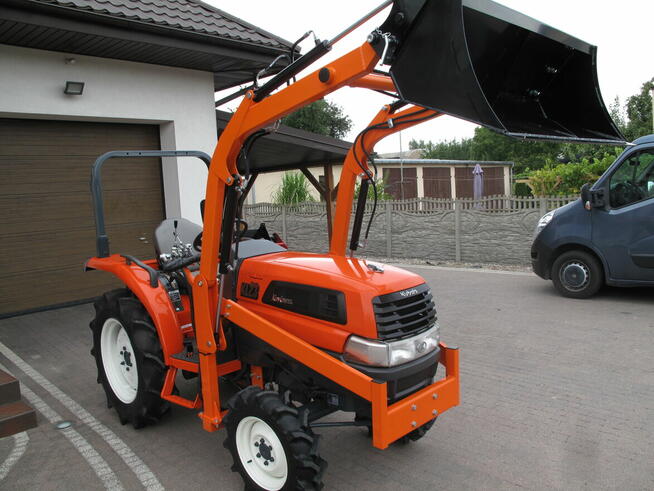 Mini traktorek Kubota KL23 4X4 23KM Ogrodniczy Nowy Ładowacz