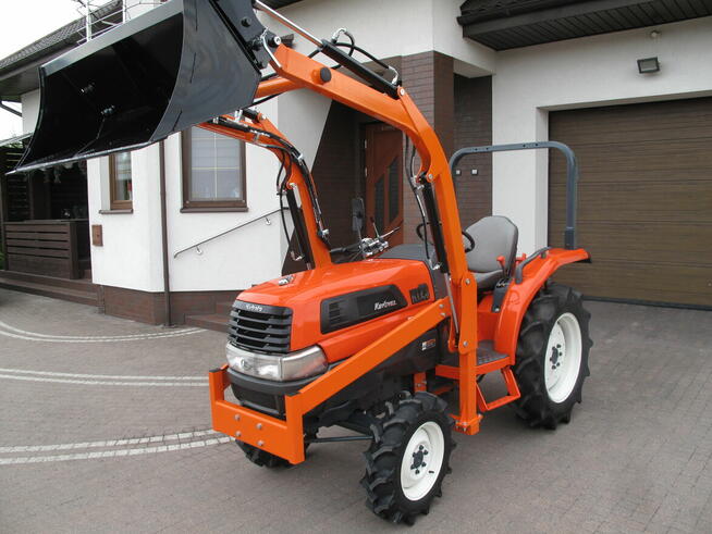 Mini traktorek Kubota KL23 4X4 23KM Ogrodniczy Nowy Ładowacz