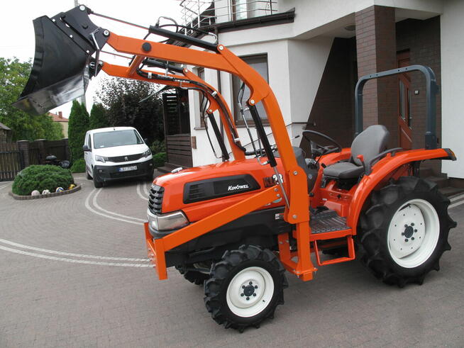 Mini traktorek Kubota KL23 4X4 23KM Ogrodniczy Nowy Ładowacz