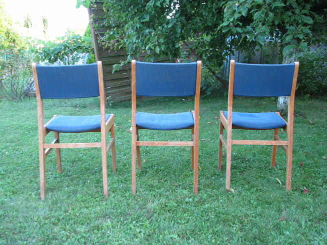 Tapicerowane krzesła drewniane typ 0200 - 207 Kwidzyń PRL