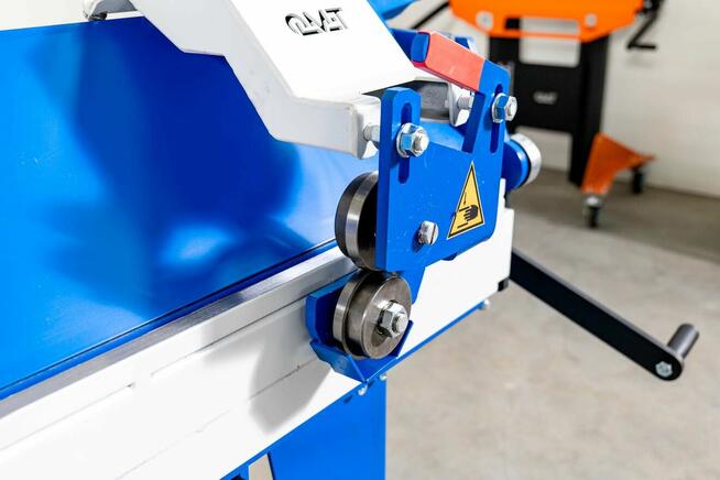 Zaginarka do blachy 3 m. Giętarka M20x3000/0,6 mm z nożem.