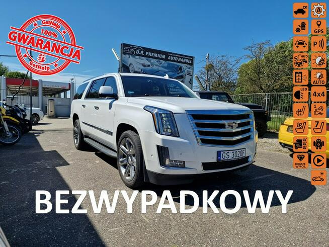 Cadillac Escalade 6.2 Benzyna V8 410 KM, 4x4, DVD, 3 Monitory, Full LED, Kamery 360, Hak