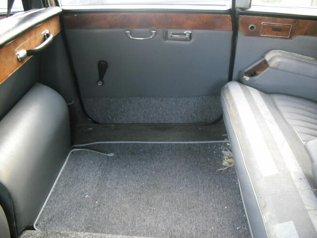 JAGUAR Daimler - 1981 4,2 benz. 208 KM 6-OSOBOWY-NIE ROLLS