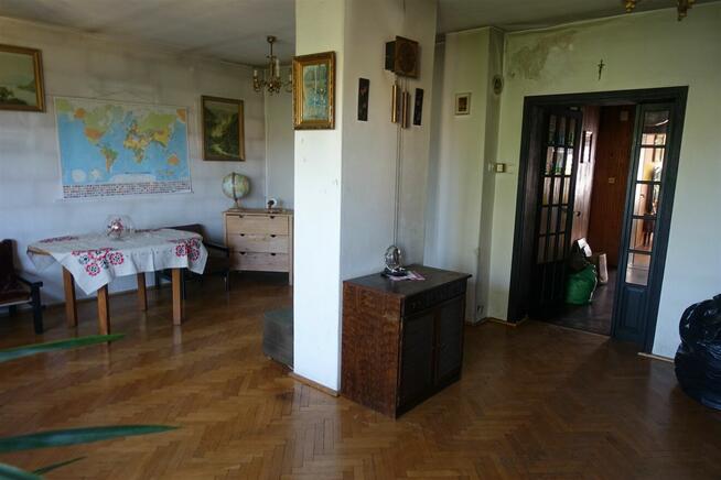 Południe, dom wolnostojący, pow. 220m, do remontu.