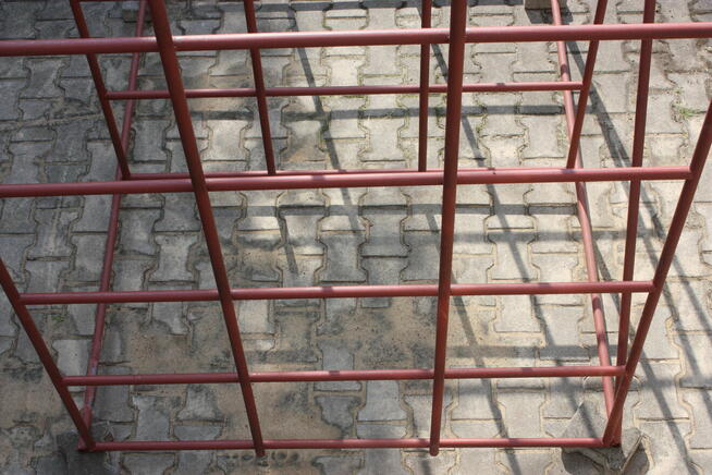 Sprzedam używany, spawany regał magazynowy