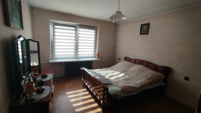 Południe, dom wolnostojący, pow. 220m, do remontu.