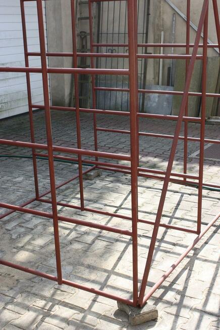 Sprzedam używany, spawany regał magazynowy