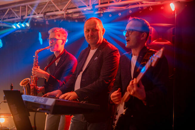 zespół Siódme Niebo wyłącznie na żywo