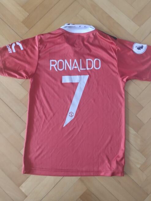 Sprzedam koszulkę Manchester United Christiano Ronaldo