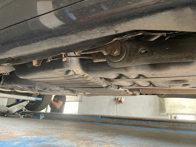 2011 LIMITED chryslera town&country