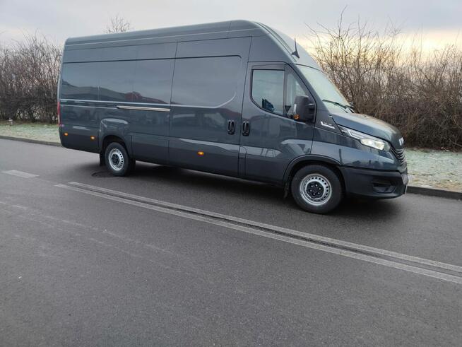 Transport przeprowadzki laweta Niemcy Holandia przewozy