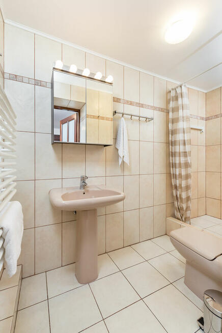 Do wynajęcia duży, samodzielny pokój – cisza, Wola Justowska