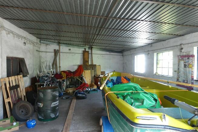 Południe, dom wolnostojący, pow. 220m, do remontu.