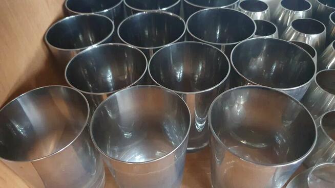 Sprzedam eleganckie kieliszki