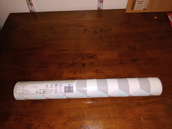 Sprzedam rolkę tapety nieotwarta