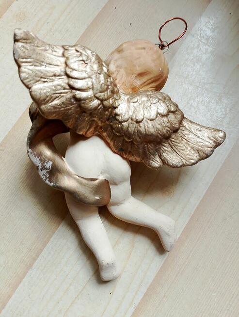 Amorek dla kolekcjonera, figurka.