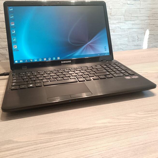 Laptop Samsung NP355E5C + zasilacz