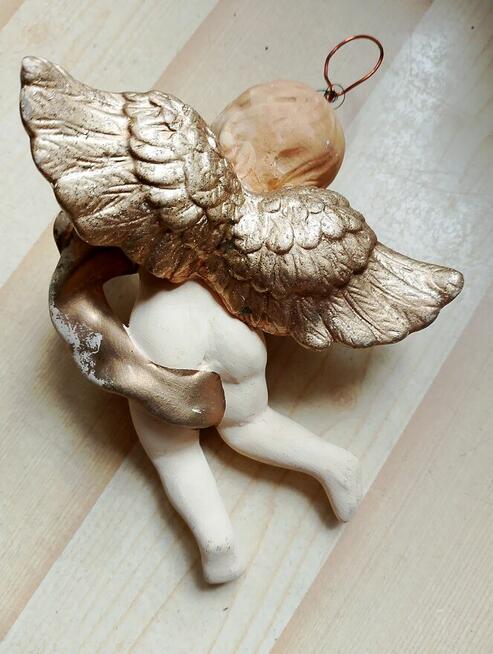 Amorek dla kolekcjonera, figurka.