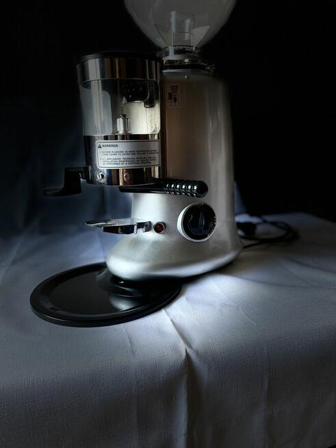 Sprzedam profesjonalny młynek do kawy