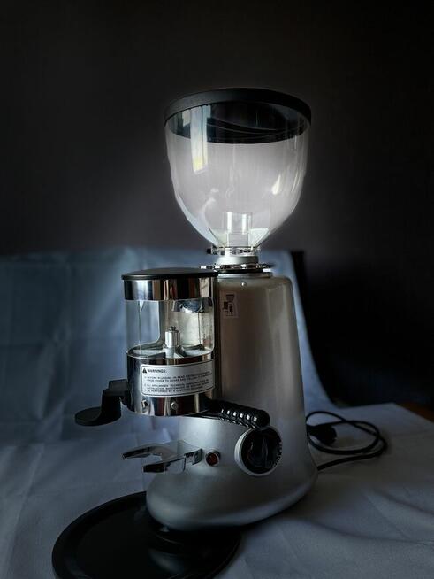 Sprzedam profesjonalny młynek do kawy