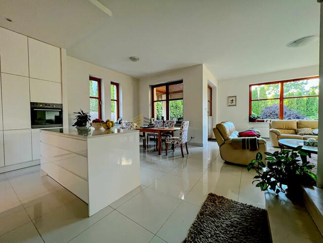 Dom Bielawa gm. Konstancin-Jeziorna, Warszawska