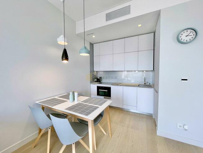 Mieszkanie Warszawa Śródmieście, Twarda