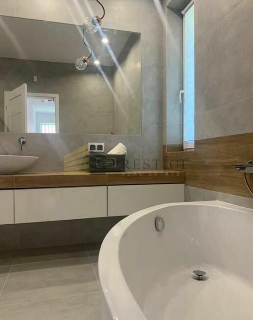 Dom Warszawa Wilanów, Zawady