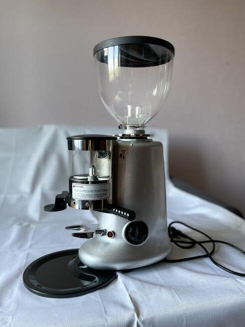 Sprzedam profesjonalny młynek do kawy