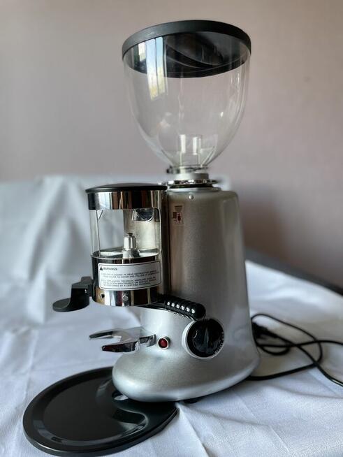 Sprzedam profesjonalny młynek do kawy