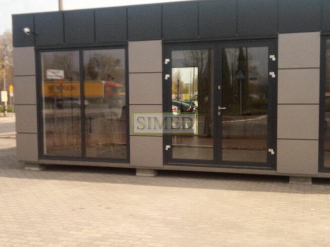 Parter na usługi lub sklep.Przy siłowni sieciowej