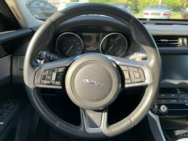 Jaguar XF 2.0d 241 KM