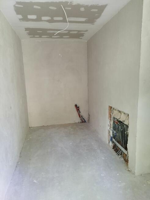 Budynek po byłej świetlicy w Bogaczewie nad jez. Narie