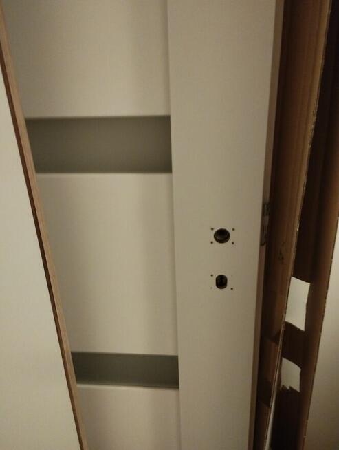 Białe drzwi wewnętrzne pokojowe 80 cm