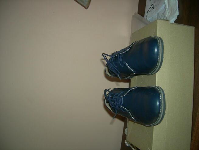 Pantofle chłopięce skórzane 37