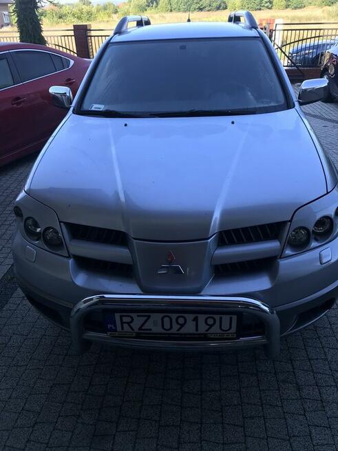 Mitsubishi Outlander 2,4 BENZYNA