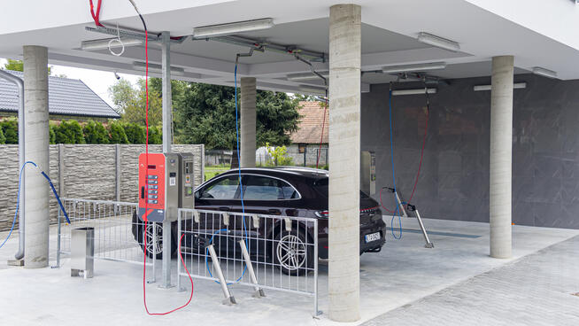 Lokal handlowo - usługowy w Zgłobicach!