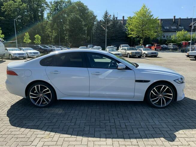 Jaguar XF 2.0 300 KM
