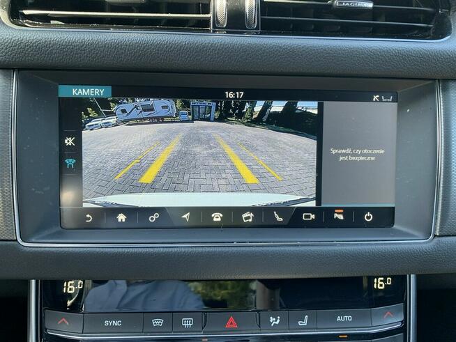 Jaguar XF 2.0 300 KM