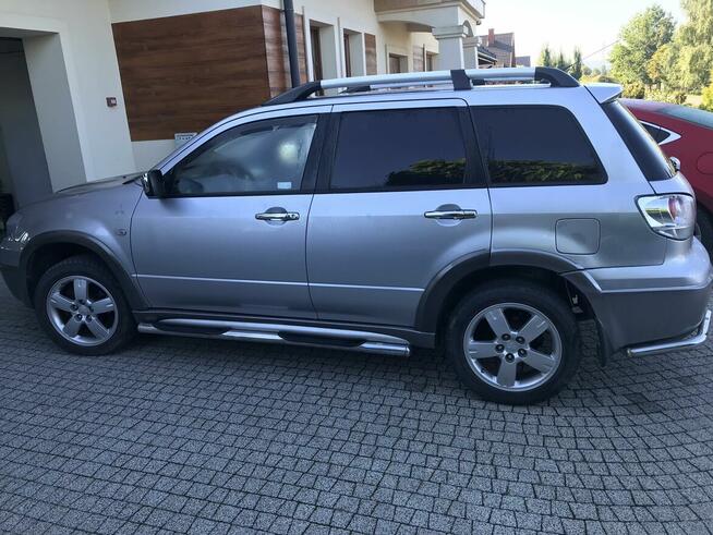 Mitsubishi Outlander 2,4 BENZYNA
