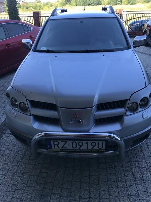 Mitsubishi Outlander 2,4 BENZYNA