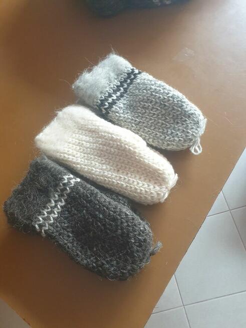 Skarpety rękawiczki czapki wełniane z runa owczego plecione