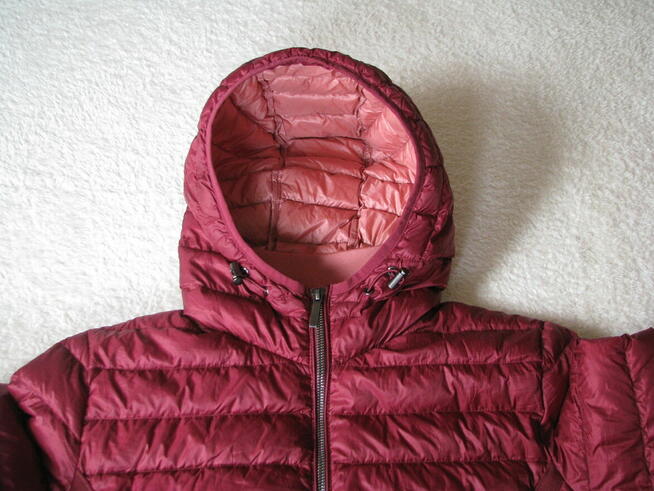 Płaszczyk pikowany, kurtka damska bordowa z kapturem rozm 40