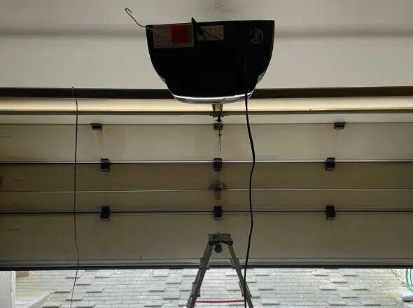 Serwis bram garażowych, wjazdowych i rolet zewnętrznych