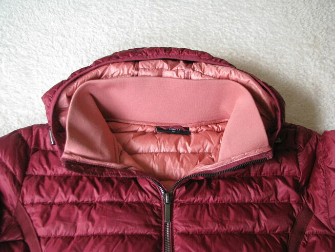 Płaszczyk pikowany, kurtka damska bordowa z kapturem rozm 40