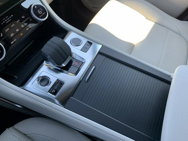 Jaguar F-Pace 2.0 250 KM