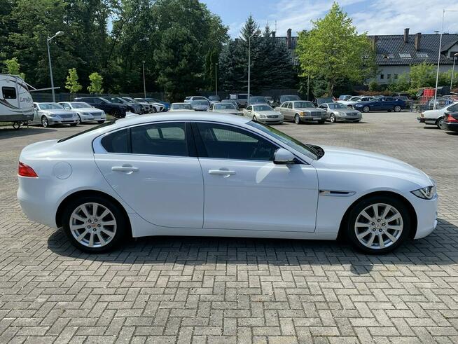 Jaguar XE 2.0d 180 KM