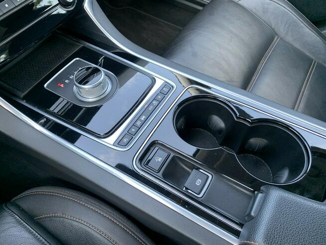 Jaguar XE 2.0d 180 KM