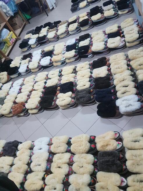 Pantofle bambosze kapcie zakopianki kożóchowe skórzane owcz