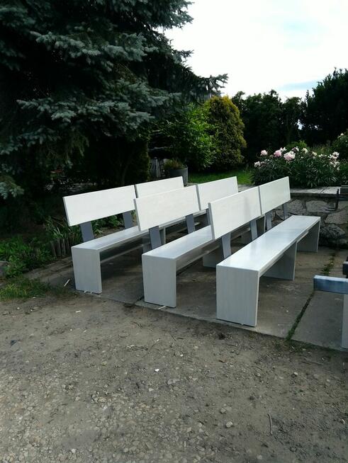 Klęcznik kościelny, do modlitwy, z siedziskiem